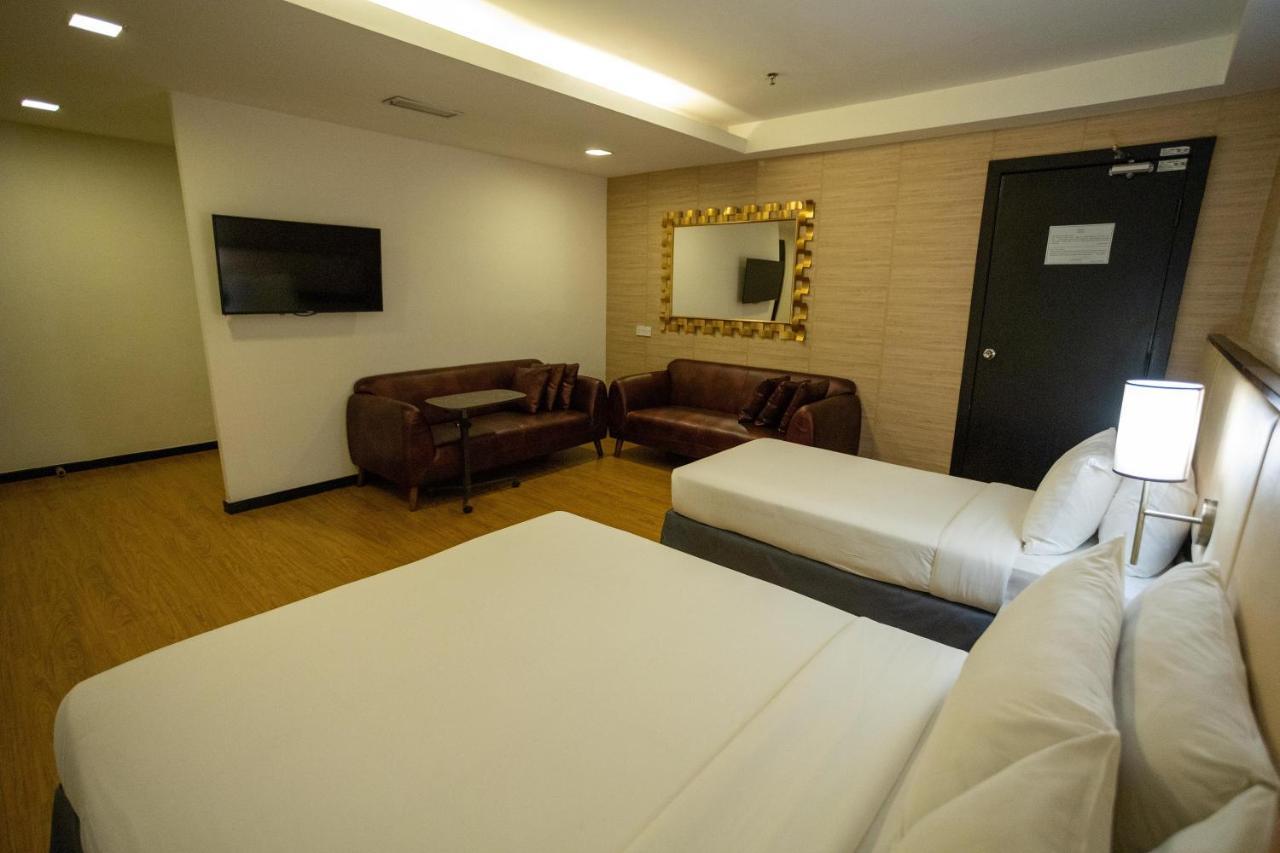 Citrus Hotel Johor Bahru By Compass Hospitality Exterior foto