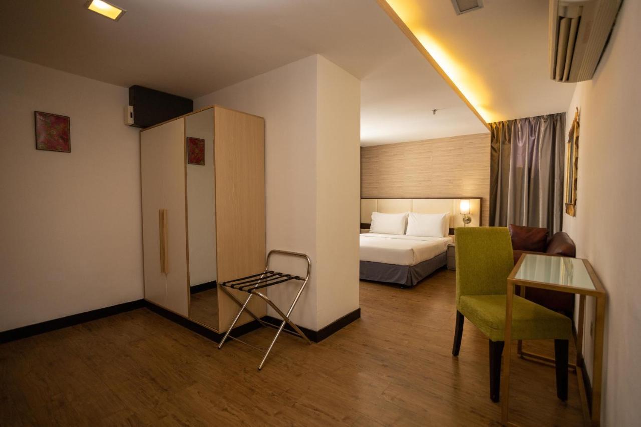 Citrus Hotel Johor Bahru By Compass Hospitality Exterior foto