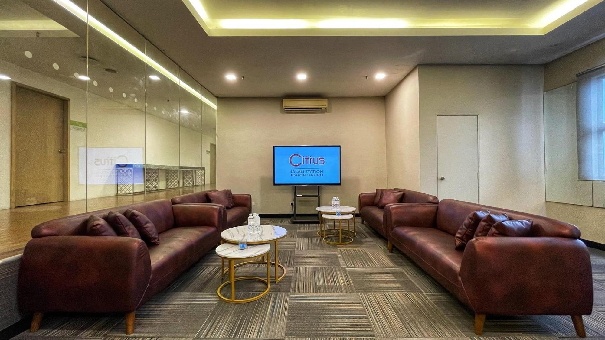 Citrus Hotel Johor Bahru By Compass Hospitality Exterior foto