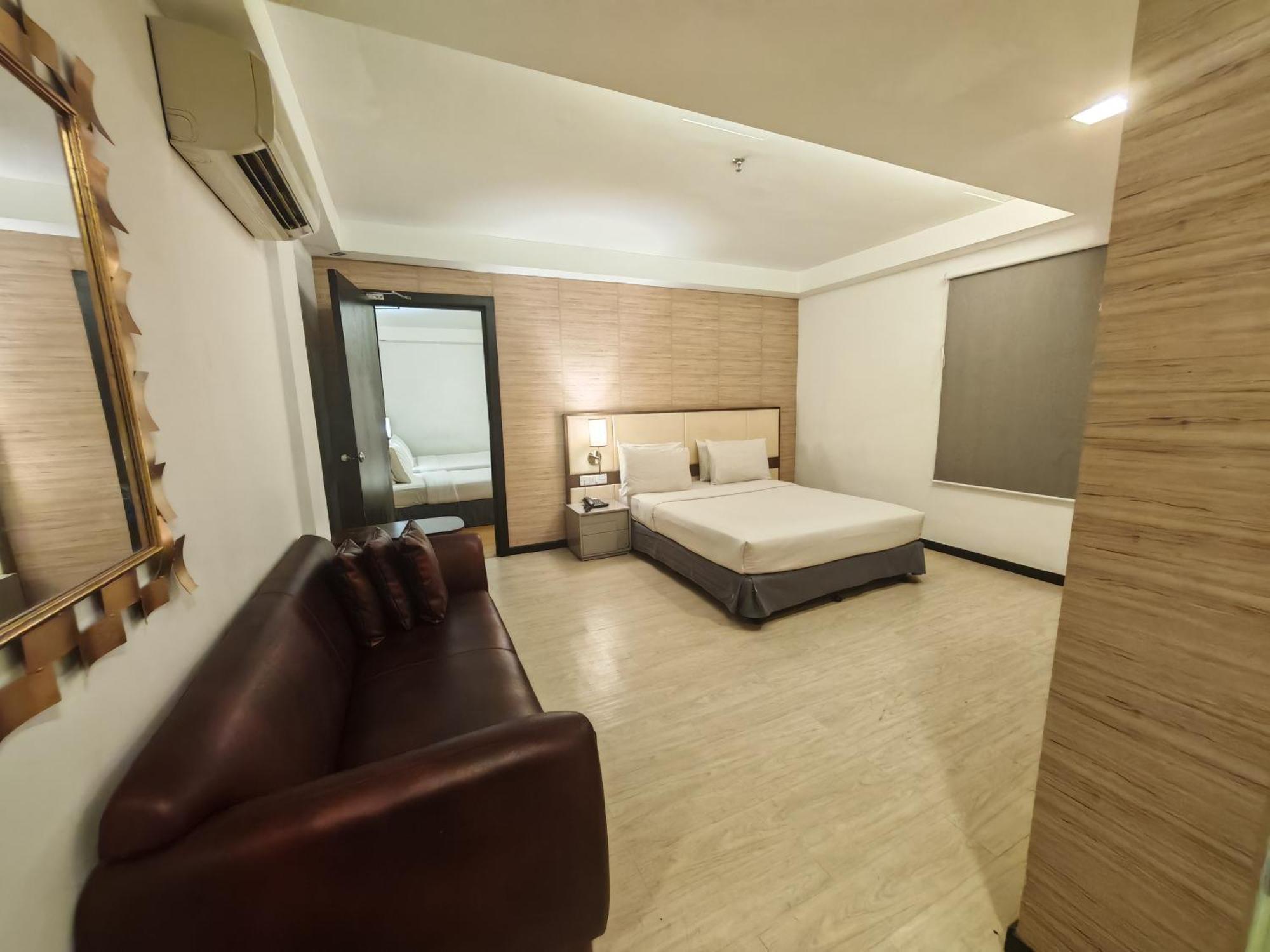 Citrus Hotel Johor Bahru By Compass Hospitality Exterior foto